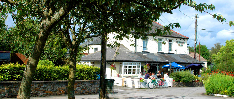 The Dyffryn Arms Restaurant and Pub in Bryncoch, Neath